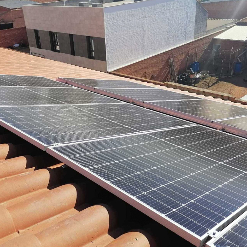 RAZUER-Autoconsumo-02